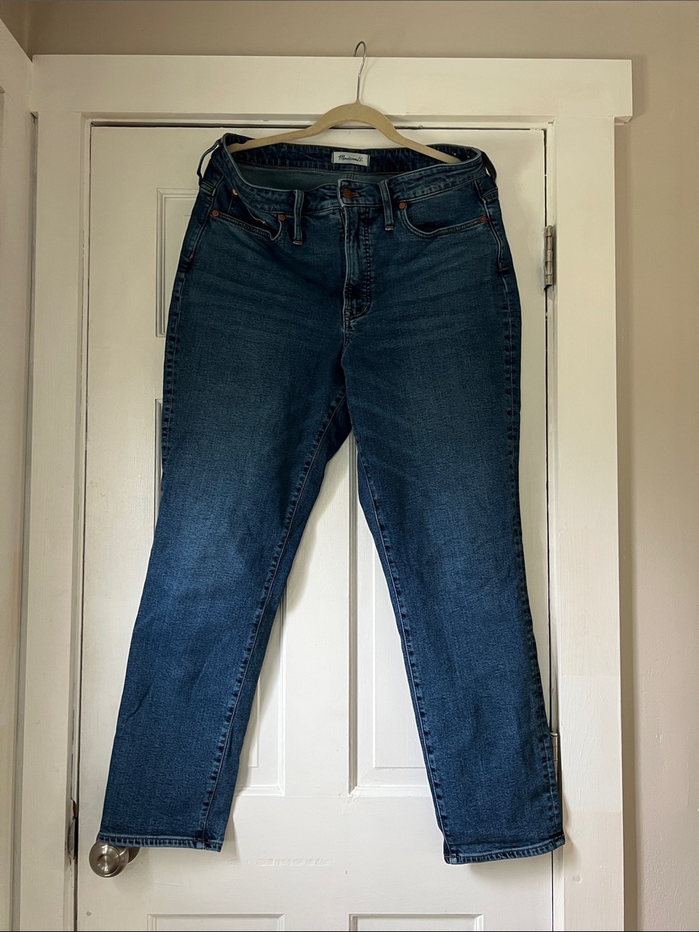 Madewell Straight-Leg Jeans in Dark Blue